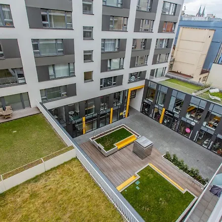 Spacious Terrace Apartment With Free Private Parking Prague Exterior photo